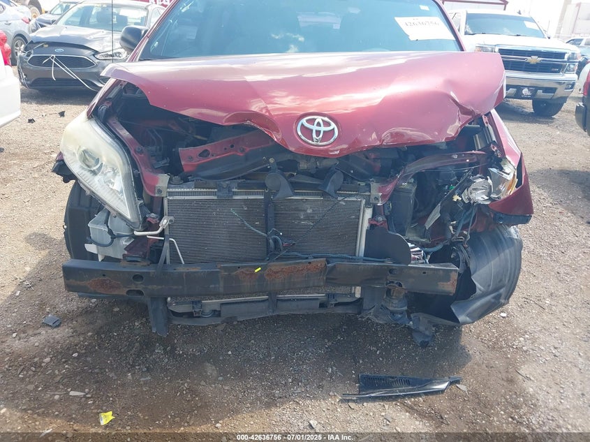 2011 Toyota Sienna Base V6 VIN: 5TDZK3DC0BS031952 Lot: 42636756