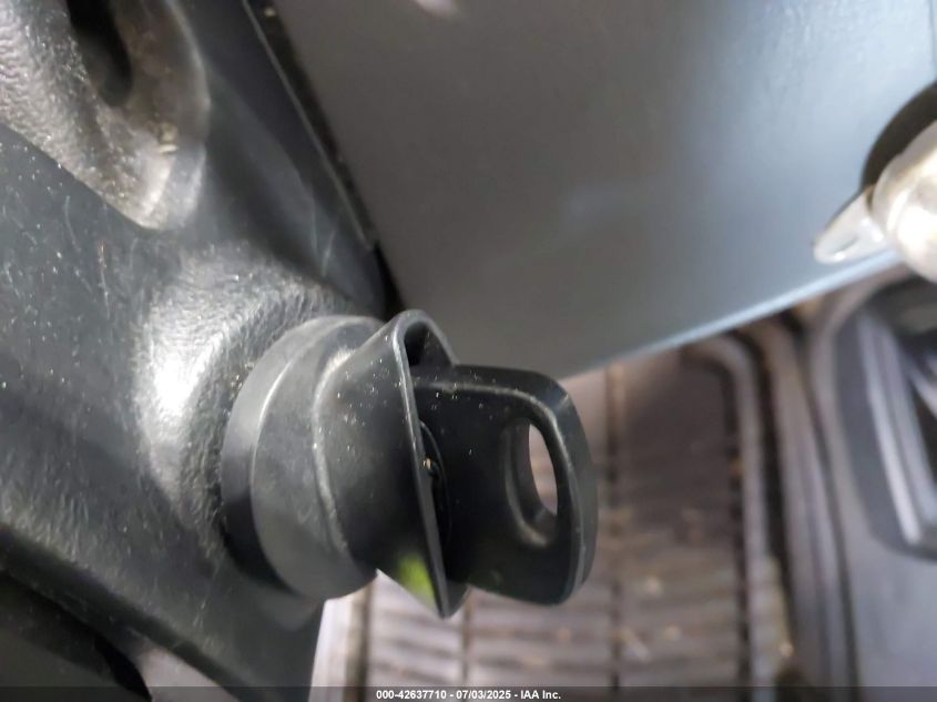 2004 Ford F-150 Heritage Xl/Xlt VIN: 2FTRX18W04CA13217 Lot: 42637710