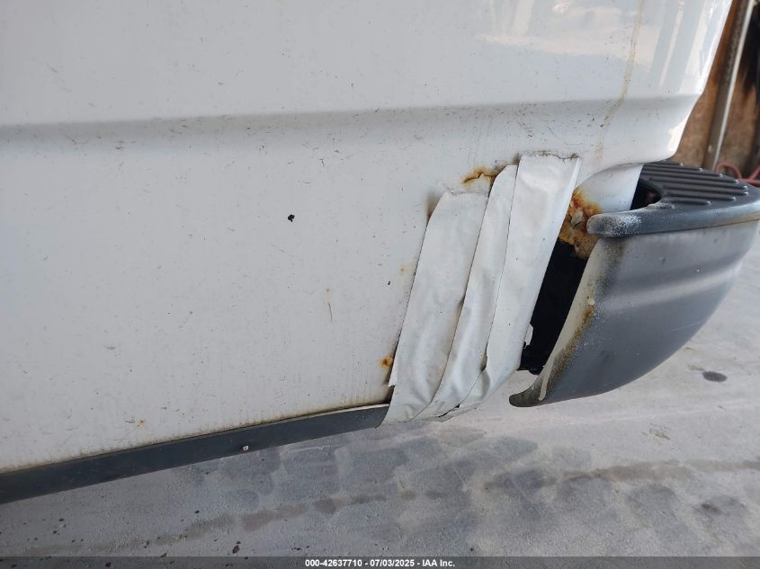 2004 Ford F-150 Heritage Xl/Xlt VIN: 2FTRX18W04CA13217 Lot: 42637710