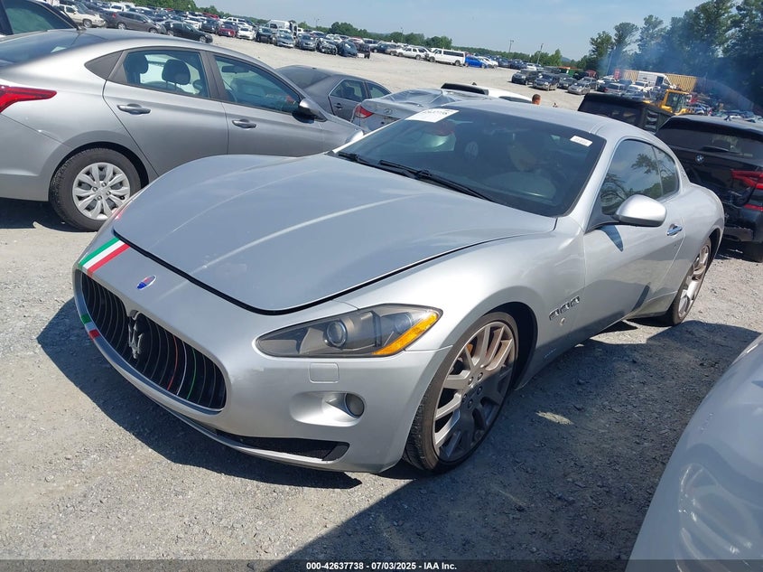 2009 MASERATI GRANTURISMO VIN: ZAMGJ45A290044238