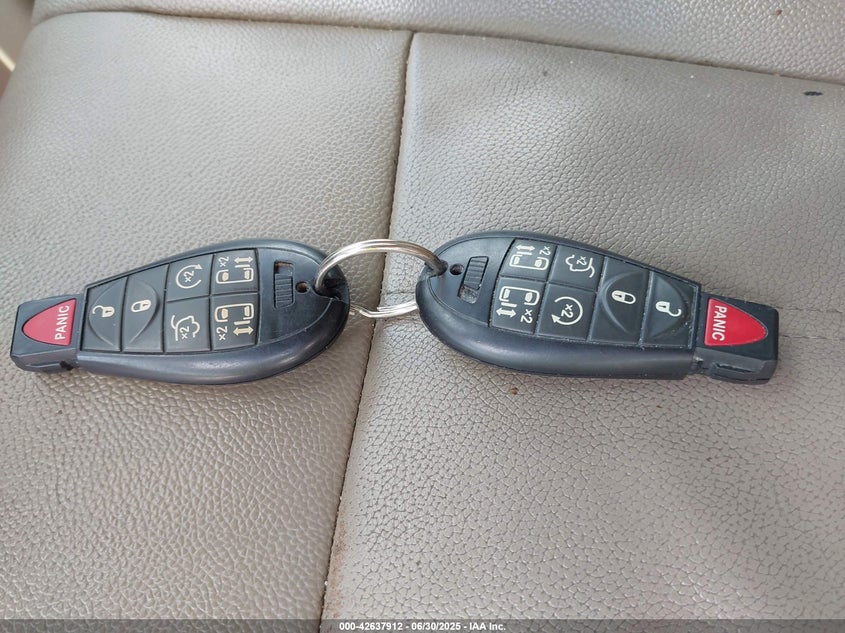 2015 CHRYSLER TOWN & COUNTRY TOURING - 2C4RC1BG9FR562900