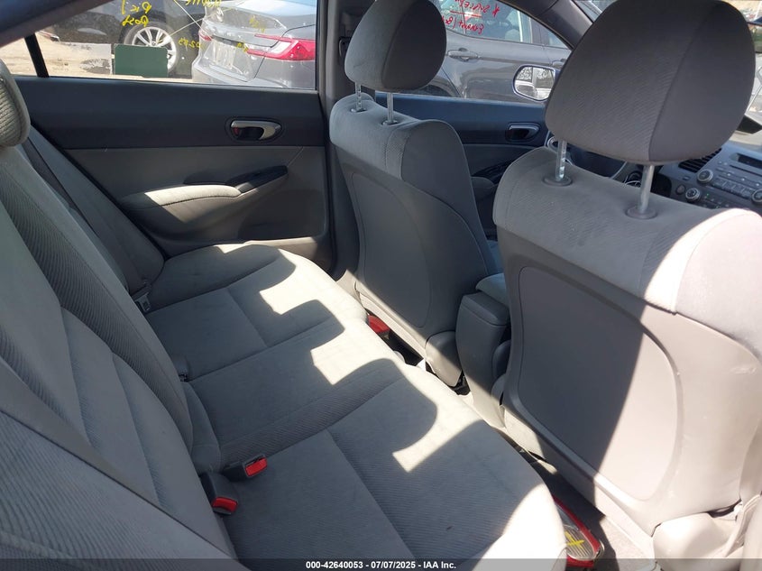 2010 HONDA CIVIC VIN: 2HGFA1F50AH501081