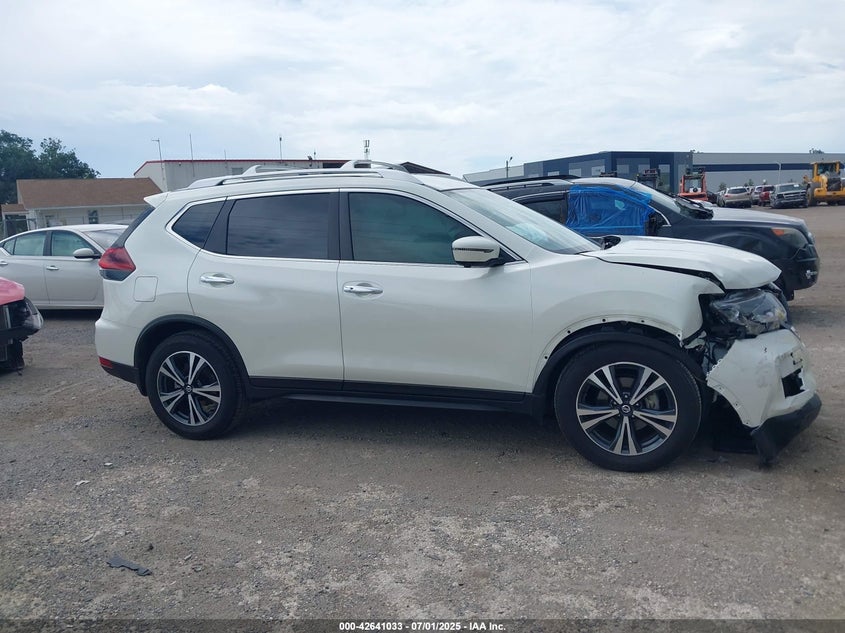 2020 NISSAN ROGUE SV FWD - JN8AT2MTXLW006051