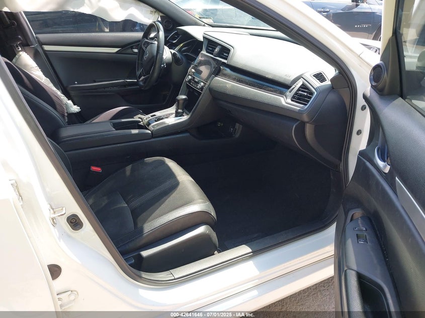 2019 HONDA CIVIC SPORT - 19XFC2F84KE009823