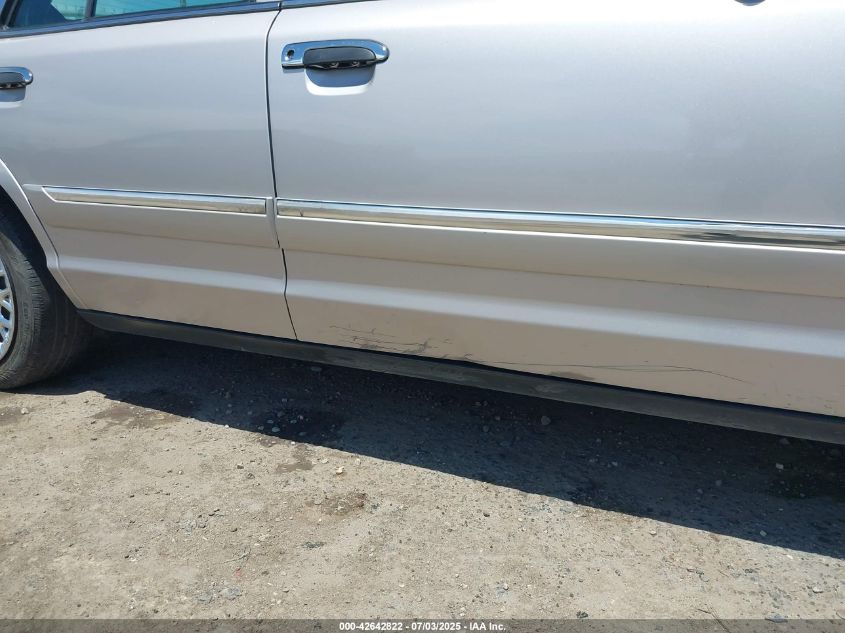 2004 Mercury Grand Marquis Gs VIN: 2MEFM74W34X612334 Lot: 42642822