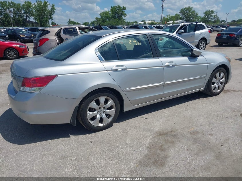 2008 HONDA ACCORD VIN: 1HGCP26898A075501