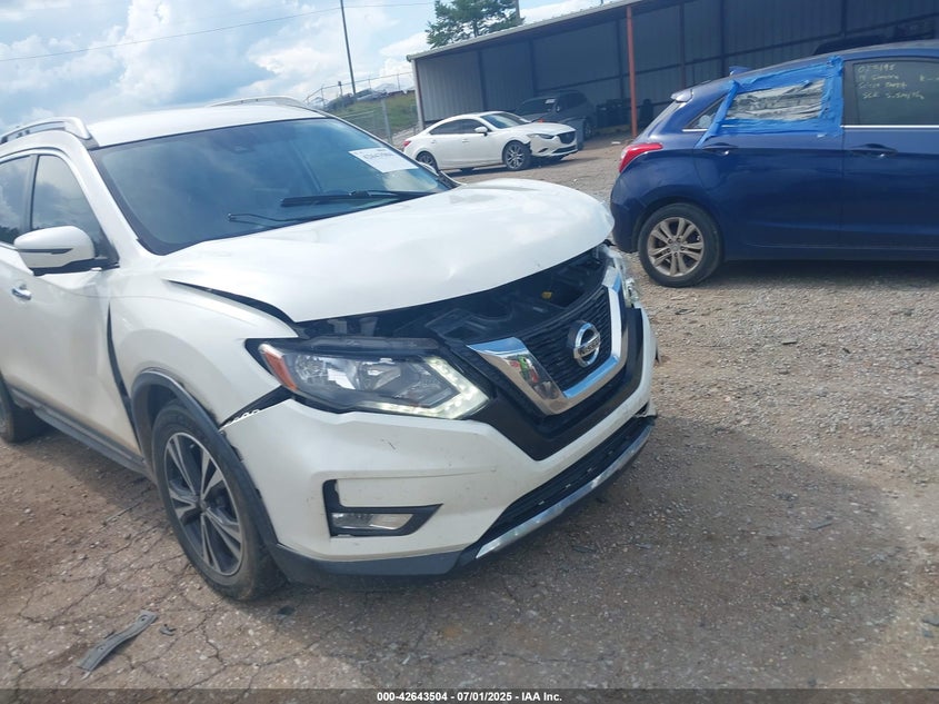 2017 NISSAN ROGUE SL - JN8AT2MT4HW137564
