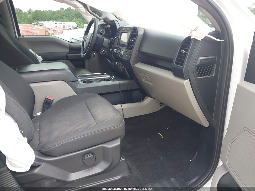 VIN 1FTEW1EP3LFA05453 2020 FORD F-150 XL