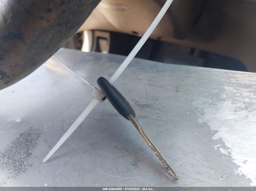 1998 Honda Accord Lx VIN: 1HGCG5644WA190146 Lot: 42644559