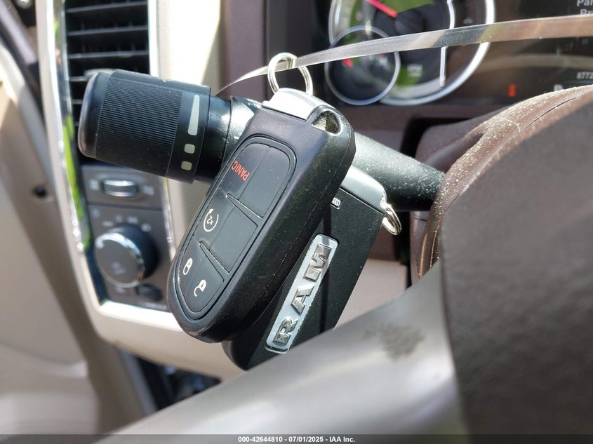 2018 RAM 1500 LARAMIE  4X4 5'7 BOX - 1C6RR7NT8JS161623