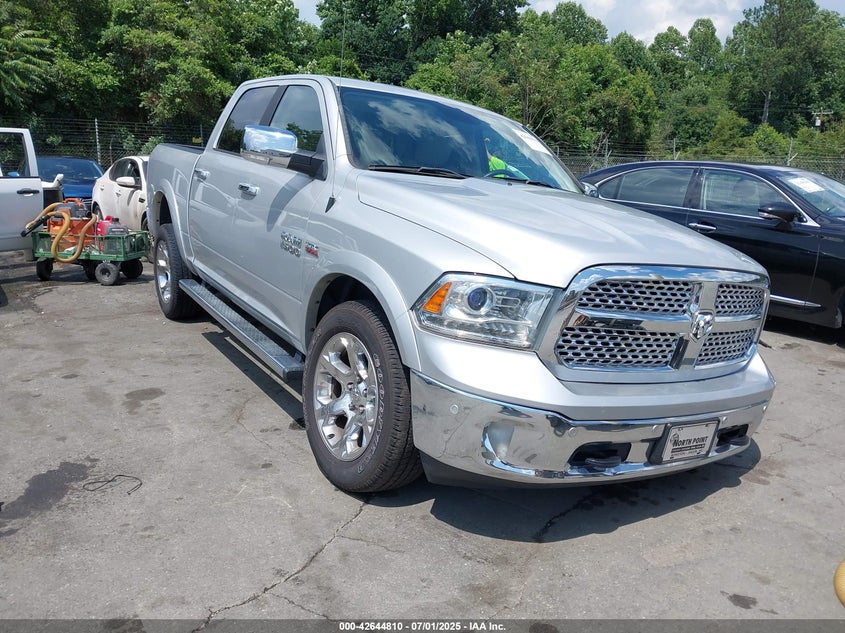 2018 RAM 1500 LARAMIE  4X4 5'7 BOX - 1C6RR7NT8JS161623