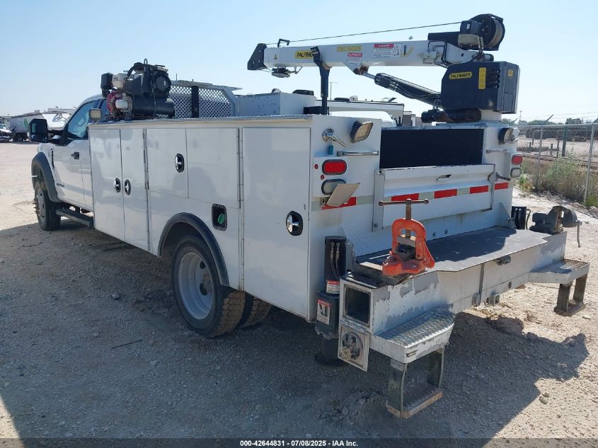 2017 Ford F-550 Chassis - 1FD0X5HT8HEF00358