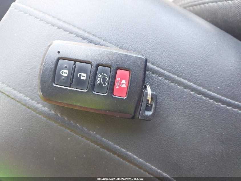 2017 Toyota Highlander Hybrid Limited Platinum VIN: 5TDDGRFH3HS023117 Lot: 42645422