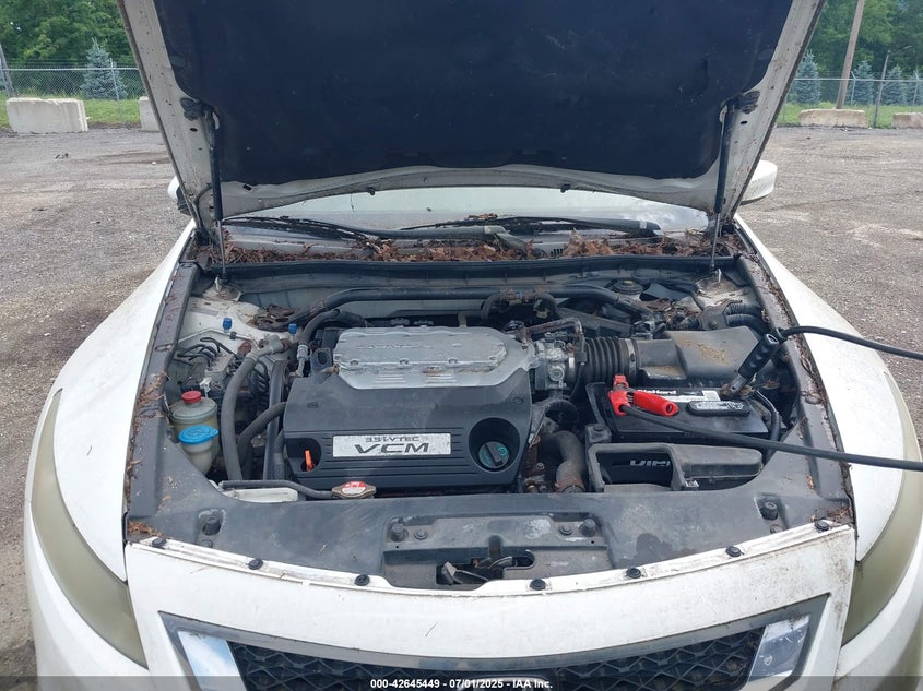 2008 HONDA ACCORD VIN: 1HGCS22898A004187