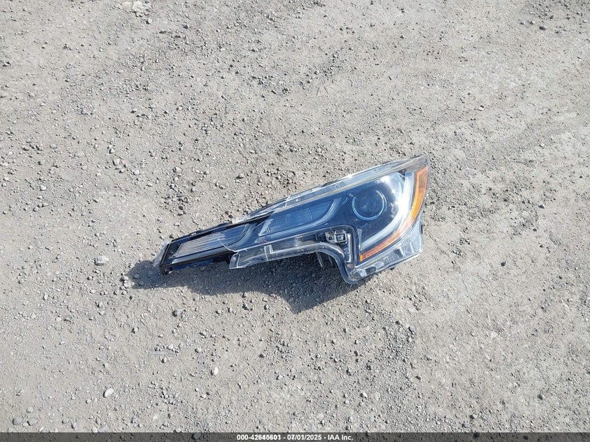 2020 TOYOTA COROLLA XLE - 5YFFPRAE4LP101458