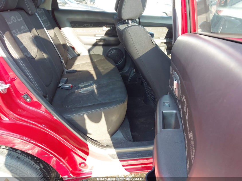 2013 KIA SOUL + - KNDJT2A64D7536148