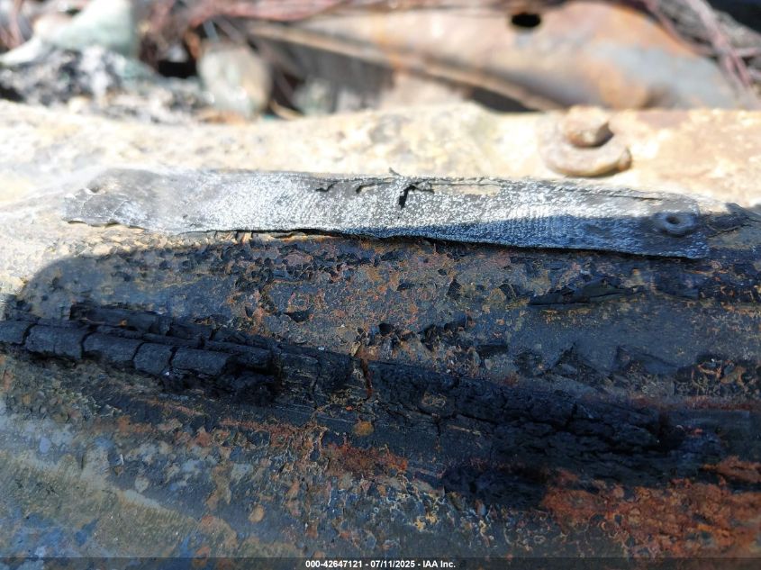 2007 Chevrolet Silverado 2500Hd Work Truck VIN: 1GCHC24K57E511749 Lot: 42647121