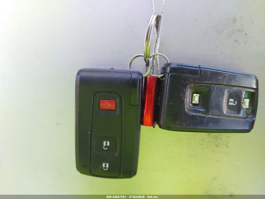 2008 TOYOTA PRIUS VIN: JTDKB20U183312789