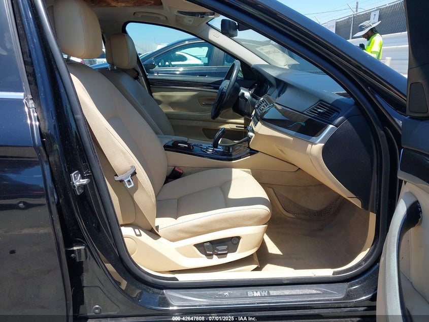 2012 BMW 528I VIN: WBAXG5C57CDX03944