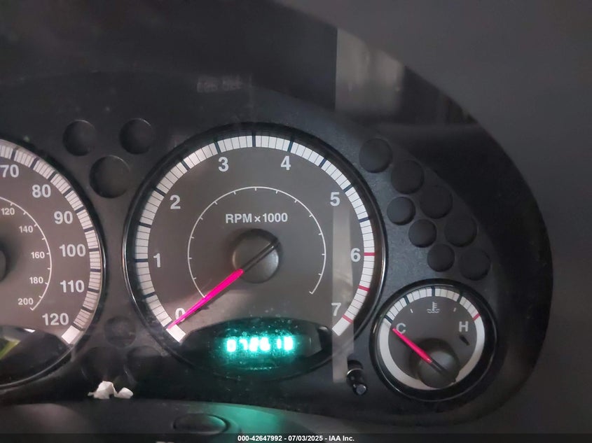 2007 JEEP LIBERTY VIN: 1J4GL48K47W670655