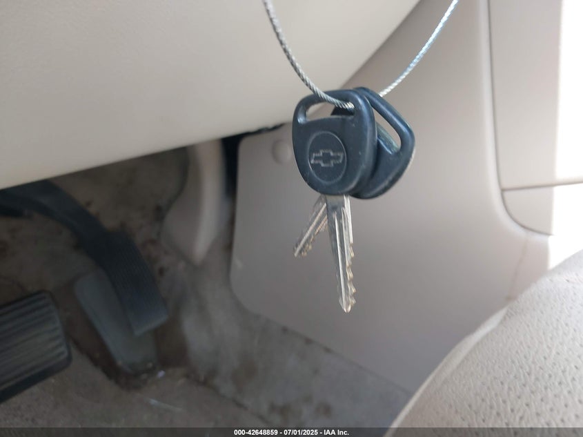 2006 CHEVROLET TAHOE VIN: 1GNEK13ZX6R112090