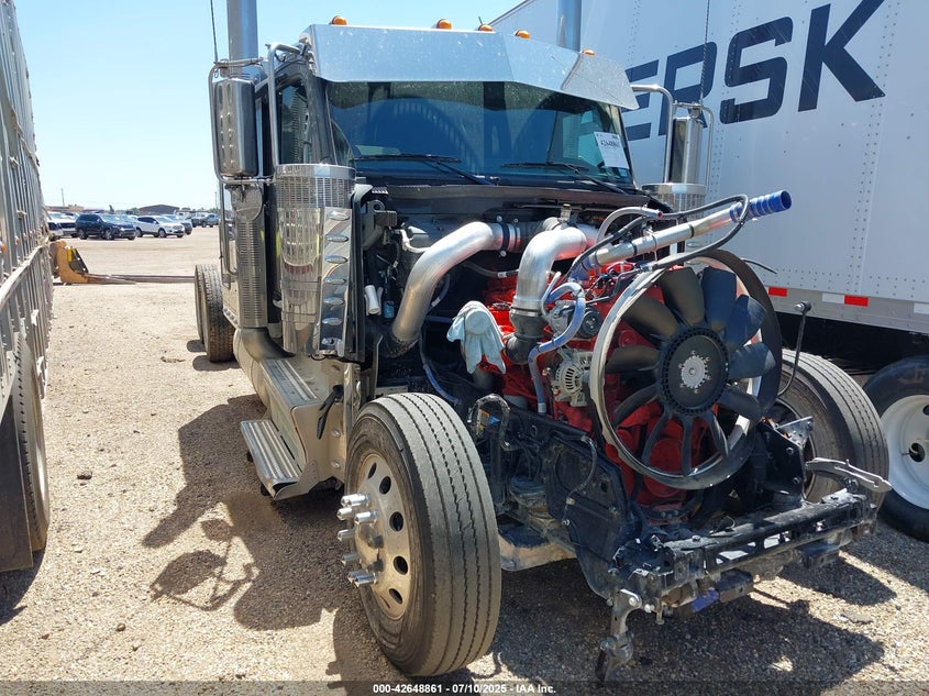 2025 Peterbilt 589