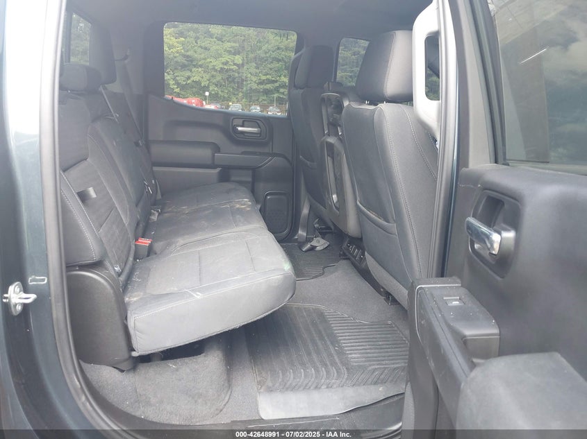 2019 CHEVROLET SILVERADO 1500 LT - 1GCUYDED7KZ421029