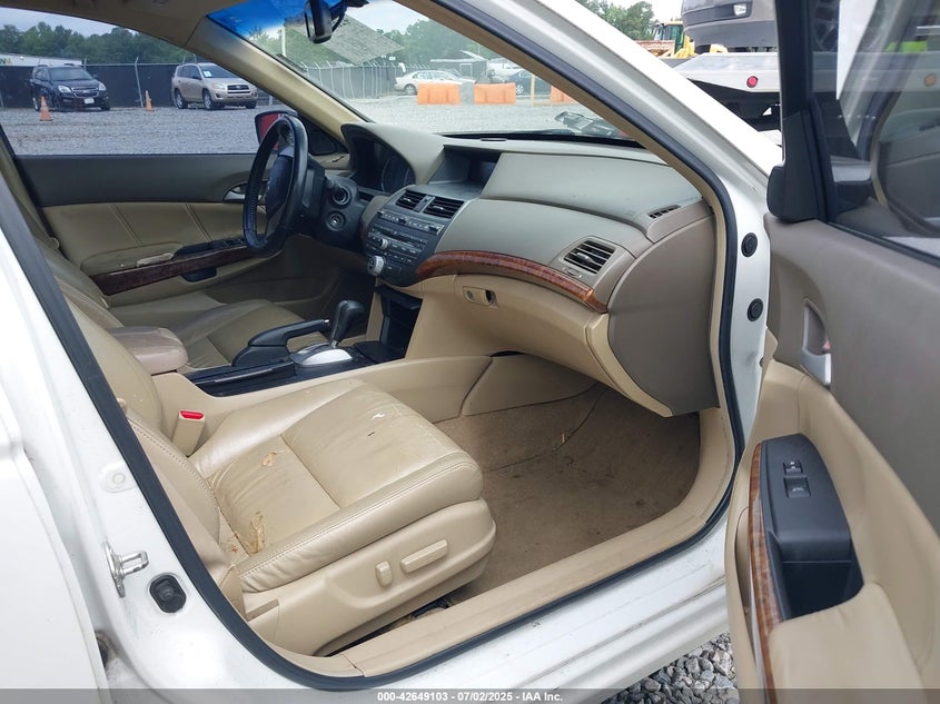 2009 HONDA ACCORD SDN VIN: 1HGCP36899A004256