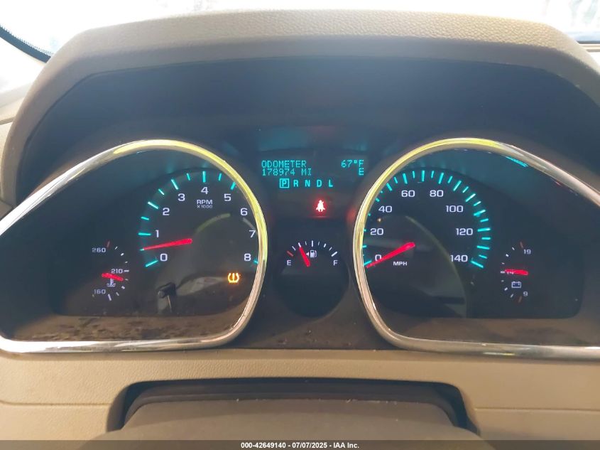 2010 Chevrolet Traverse Lt VIN: 1GNLVGED4AS116379 Lot: 42649140