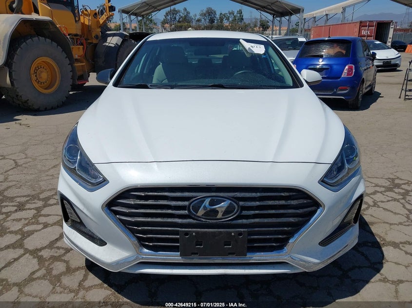 VIN 5NPE24AF1KH794555 2019 HYUNDAI SONATA SE