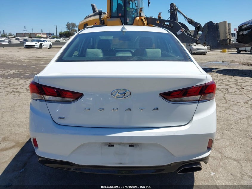 VIN 5NPE24AF1KH794555 2019 HYUNDAI SONATA SE
