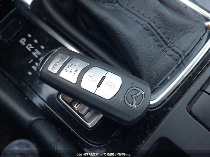 2017 Mazda 3 VIN: 1JM1BN1U7H1102386 Lot: 42649671