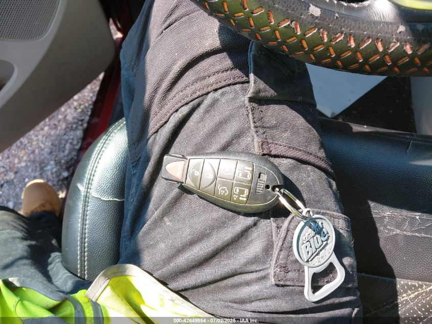 2011 Chrysler Town & Country Touring-L VIN: 2A4RR8DGXBR635474 Lot: 42649954