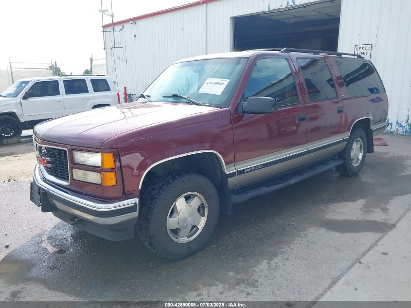 1998 GMC Suburban 1500 Sl 1GKFK16R7WJ705773 photo #3