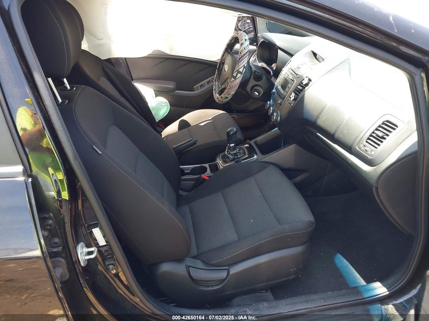 2017 KIA FORTE LX - 3KPFK4A76HE036897