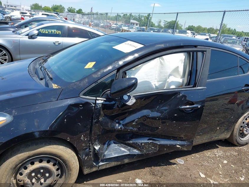 2017 KIA FORTE LX - 3KPFK4A76HE036897