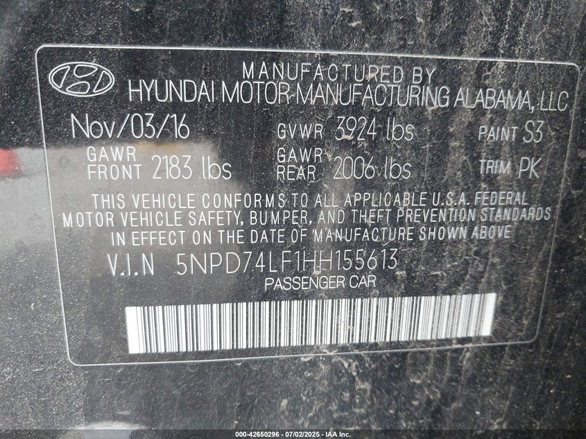 2017 HYUNDAI ELANTRA VIN: 5NPD74LF1HH155613