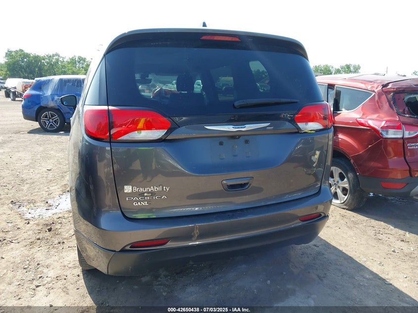 2017 CHRYSLER PACIFICA TOURING - 2C4RC1DG7HR744708