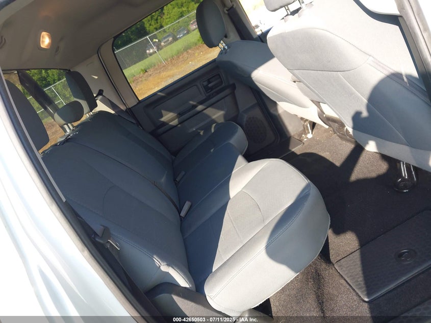 2016 RAM 1500 EXPRESS - 3C6RR7KT9GG304471