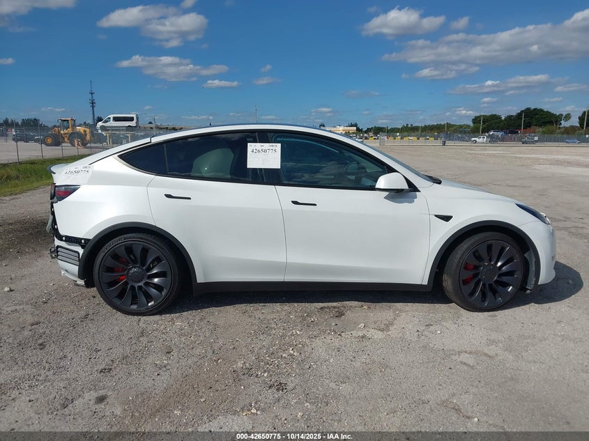 7SAYGDEF4RA267997 2024 TESLA MODEL Y photo no. 14