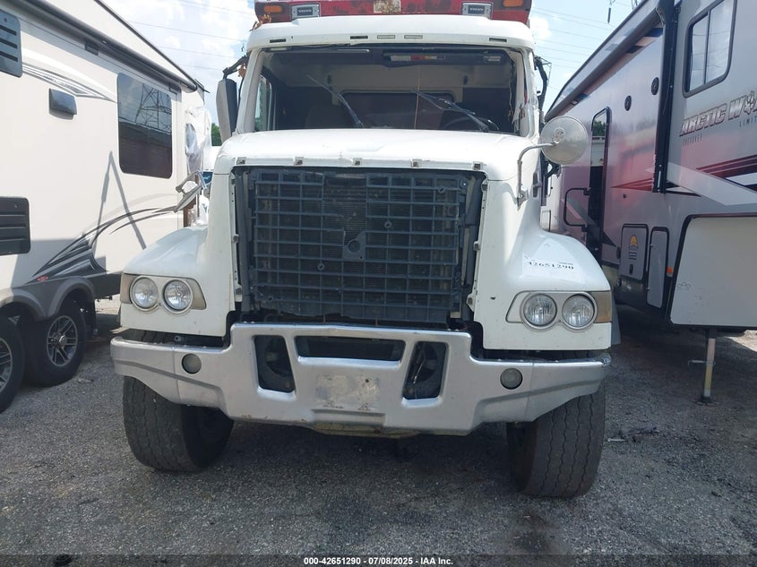 2017 Volvo Vhd VIN: 4V5KC9EH1HN992277 Lot: 42651290