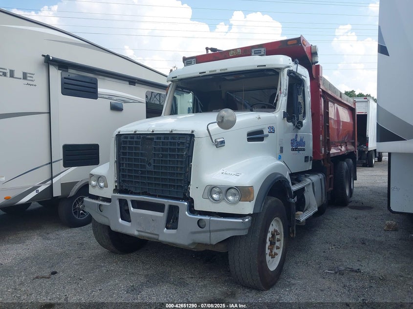 2017 Volvo Vhd VIN: 4V5KC9EH1HN992277 Lot: 42651290