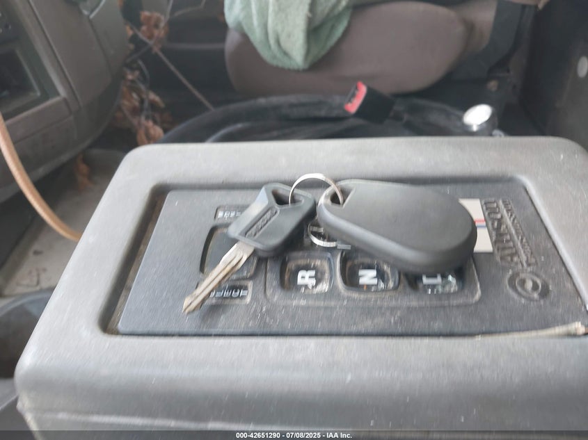 2017 Volvo Vhd VIN: 4V5KC9EH1HN992277 Lot: 42651290