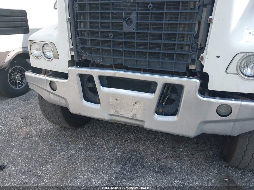 2017 Volvo Vhd VIN: 4V5KC9EH1HN992277 Lot: 42651290