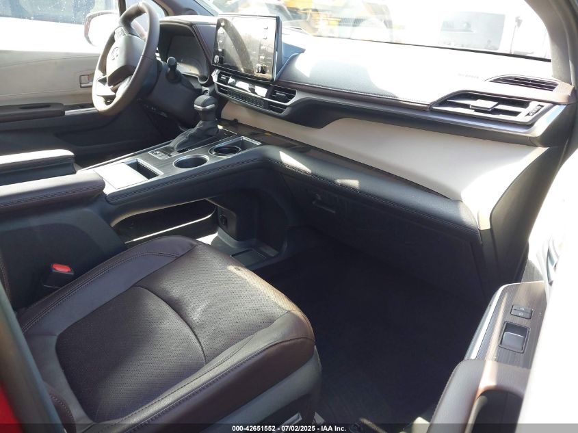 2023 Toyota Sienna - 5TDERKEC6PS155380