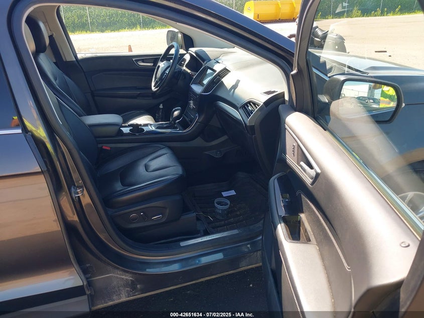 VIN 2FMPK4K91HBB90909 2017 FORD EDGE TITANIUM