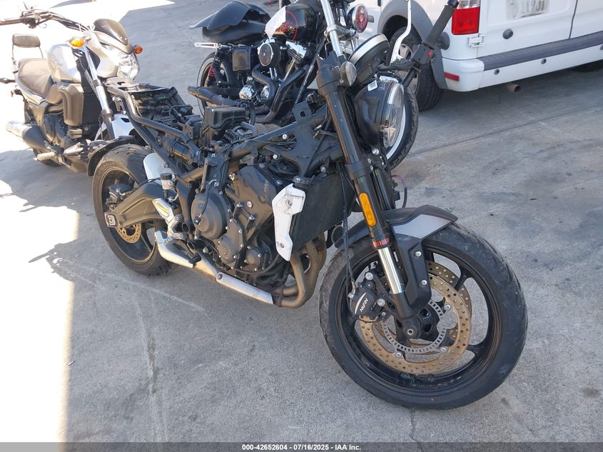 SMTL10UL2PTBK0233 2023 Triumph Motorcycle Trident 660 auction photo 1