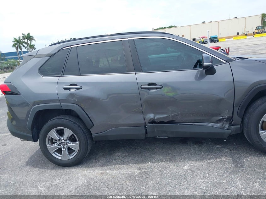 2022 TOYOTA RAV4 XLE - 2T3W1RFV9NC182736