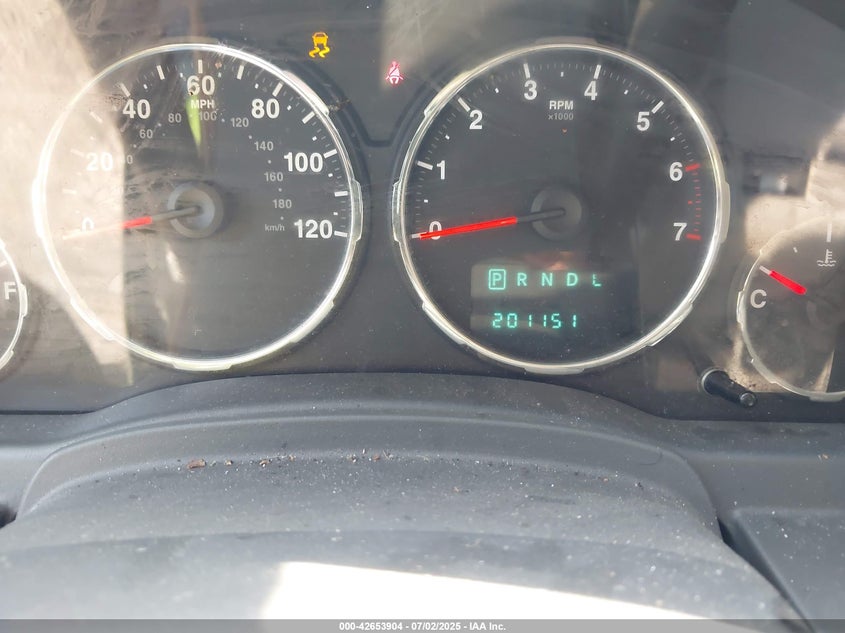 2008 JEEP LIBERTY VIN: 1J8GN28KX8W160633
