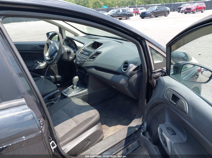 2011 FORD FIESTA VIN: 3FADP4BJ5BM159466